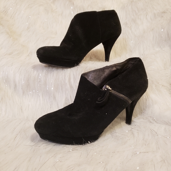 Nine West Booties - Picture 1 of 7